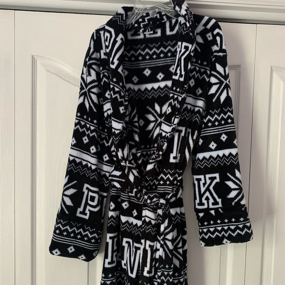 Victoria Secret robe - Picture 1 of 1